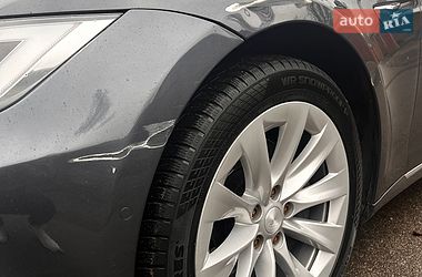 Tesla Model S  2017