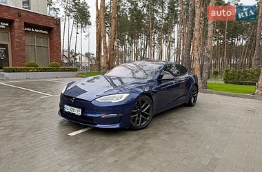 Tesla Model S  2021