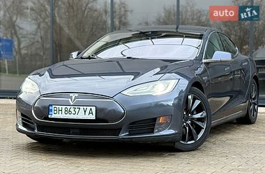 Tesla Model S  2015