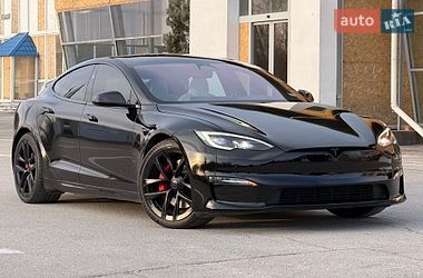 Tesla Model S  2024