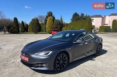 Tesla Model S  2018