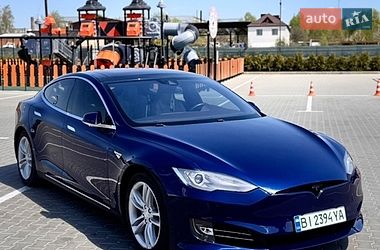 Tesla Model S  2015
