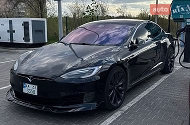 Tesla Model S  2017