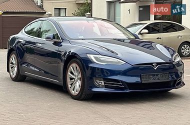 Tesla Model S  2017