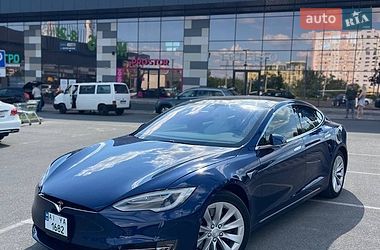 Tesla Model S  2017