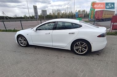 Tesla Model S  2014