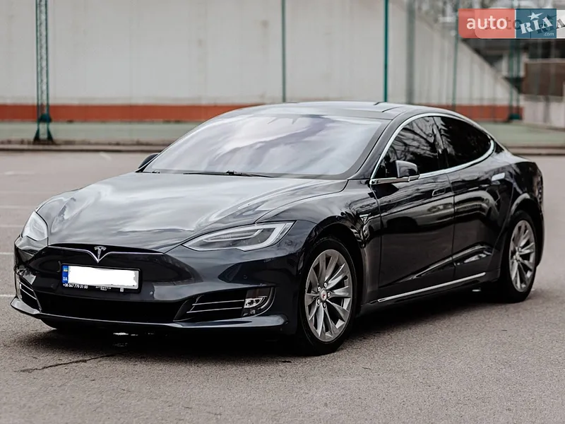 Tesla Model S 2017
