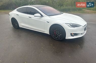 Tesla Model S  2018