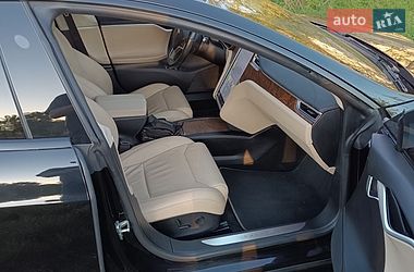 Лифтбек Tesla Model S 2017 в Львове фото 10 Лифтбек Tesla Model S 2017 в Львове
