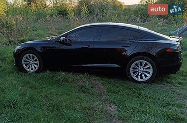 Лифтбек Tesla Model S 2017 в Львове фото 3 Лифтбек Tesla Model S 2017 в Львове