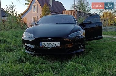 Лифтбек Tesla Model S 2017 в Львове фото Лифтбек Tesla Model S 2017 в Львове