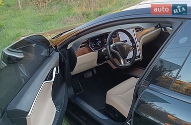 Лифтбек Tesla Model S 2017 в Львове фото 11 Лифтбек Tesla Model S 2017 в Львове
