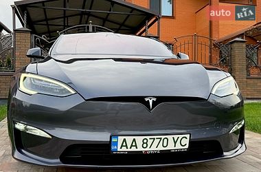 Tesla Model S  2021
