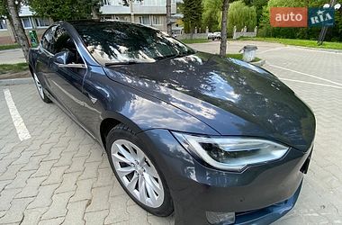 Tesla Model S 2016