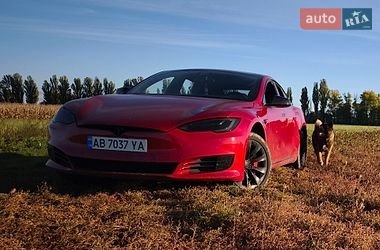 Tesla Model S  2018