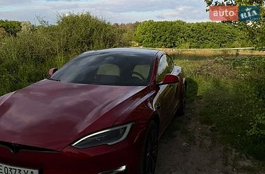 Tesla Model S 2023