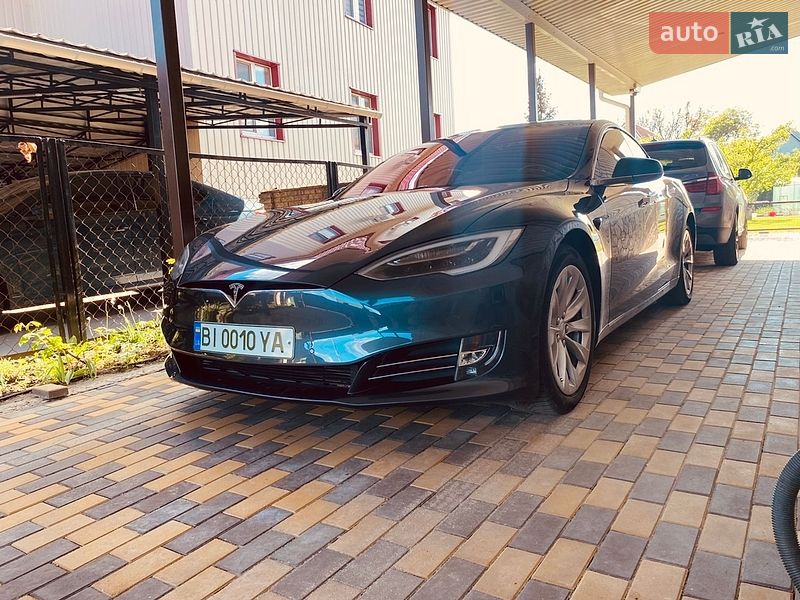 Tesla Model S 2017