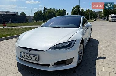 Лифтбек Tesla Model S 2017 в Черкассах