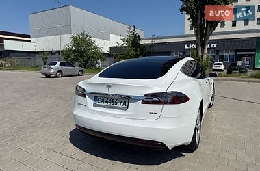 Лифтбек Tesla Model S 2017 в Черкассах