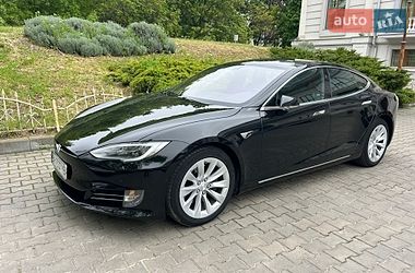 Tesla Model S  2018