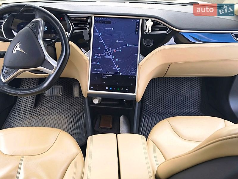 Ліфтбек Tesla Model S 2014 в Львові фото 14 Ліфтбек Tesla Model S 2014 в Львові