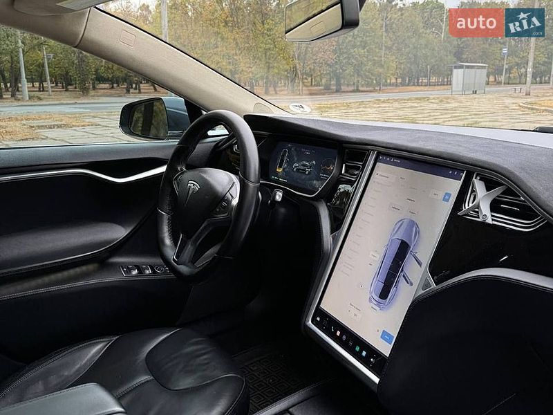 Лифтбек Tesla Model S 2014 в Харькове