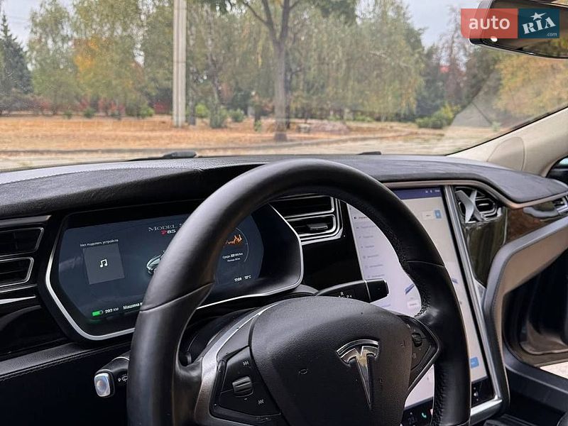 Лифтбек Tesla Model S 2014 в Харькове