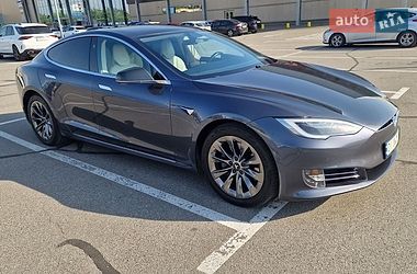 Tesla Model S  2017