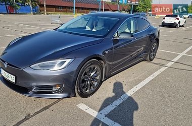 Tesla Model S  2017