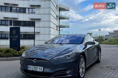 Tesla Model S  2014