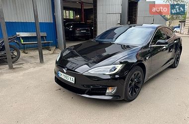 Tesla Model S  2018