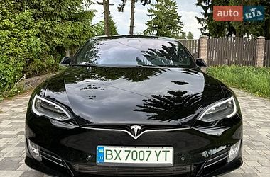 Ліфтбек Tesla Model S 2018 в Старокостянтинові