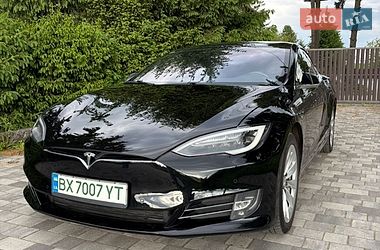 Ліфтбек Tesla Model S 2018 в Старокостянтинові