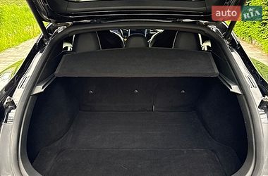 Ліфтбек Tesla Model S 2018 в Старокостянтинові