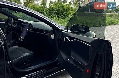 Ліфтбек Tesla Model S 2018 в Старокостянтинові
