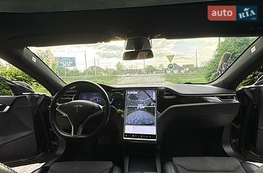 Ліфтбек Tesla Model S 2018 в Старокостянтинові