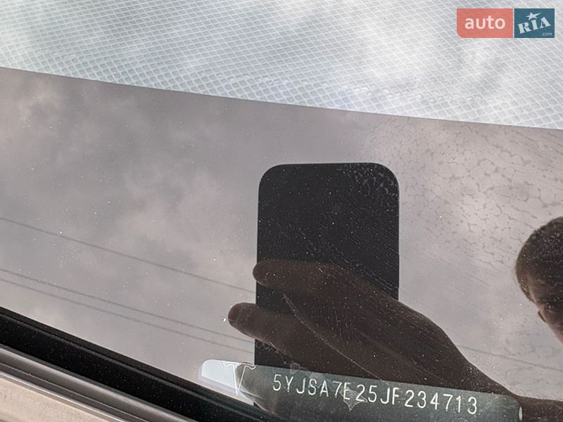 Ліфтбек Tesla Model S 2018 в Старокостянтинові