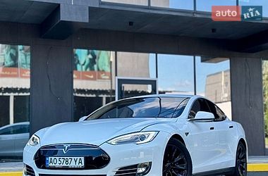 Tesla Model S  2015