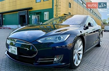 Tesla Model S  2014