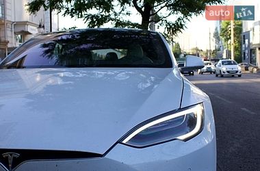 Лифтбек Tesla Model S 2020 в Одессе