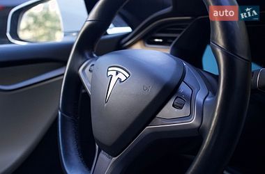 Лифтбек Tesla Model S 2020 в Одессе