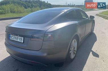 Ліфтбек Tesla Model S 2015 в Львові