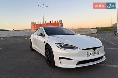 Tesla Model S  2021