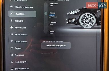 Лифтбек Tesla Model S 2016 в Запорожье