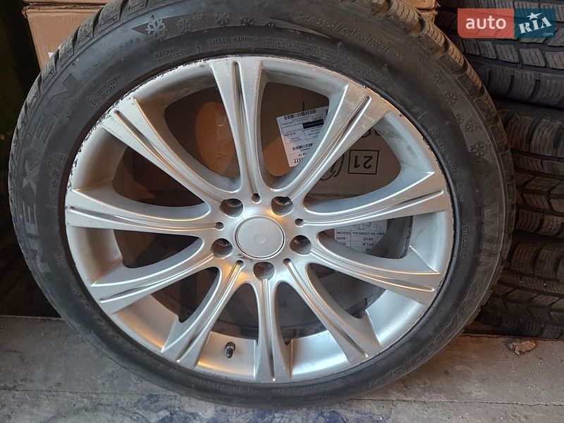 Лифтбек Tesla Model S 2016 в Запорожье