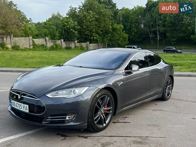 Tesla Model S