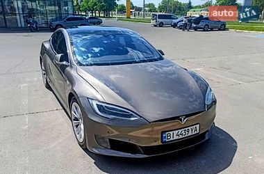 Tesla Model S  2016