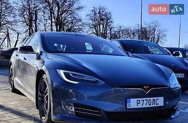 Tesla Model S 2016