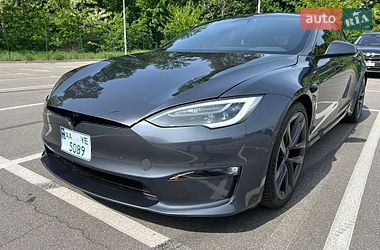 Tesla Model S 2021