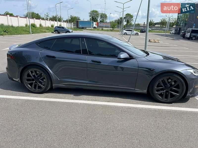 Лифтбек Tesla Model S 2021 в Киеве